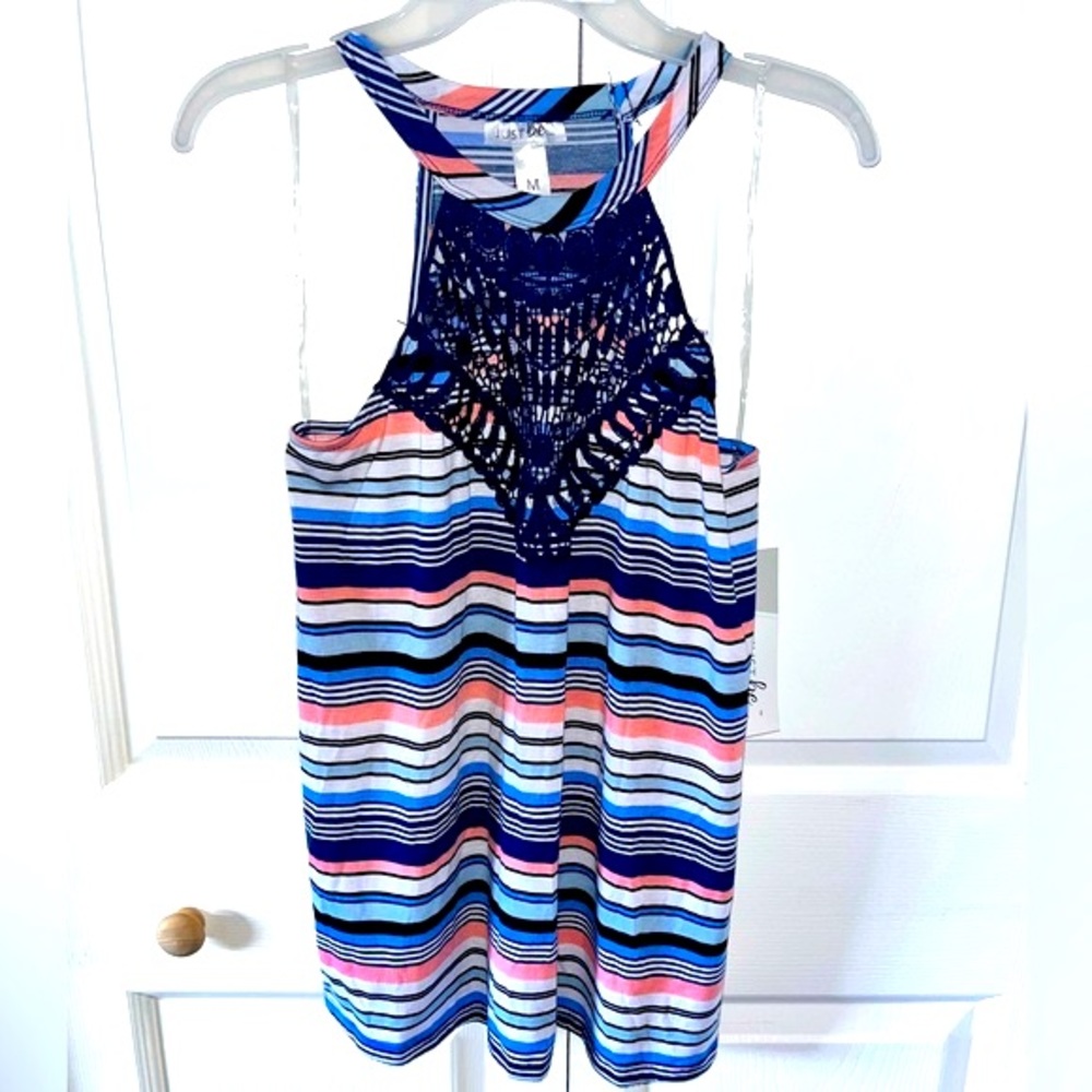 Just Be top used in great shape size woman's medium Multicolored.